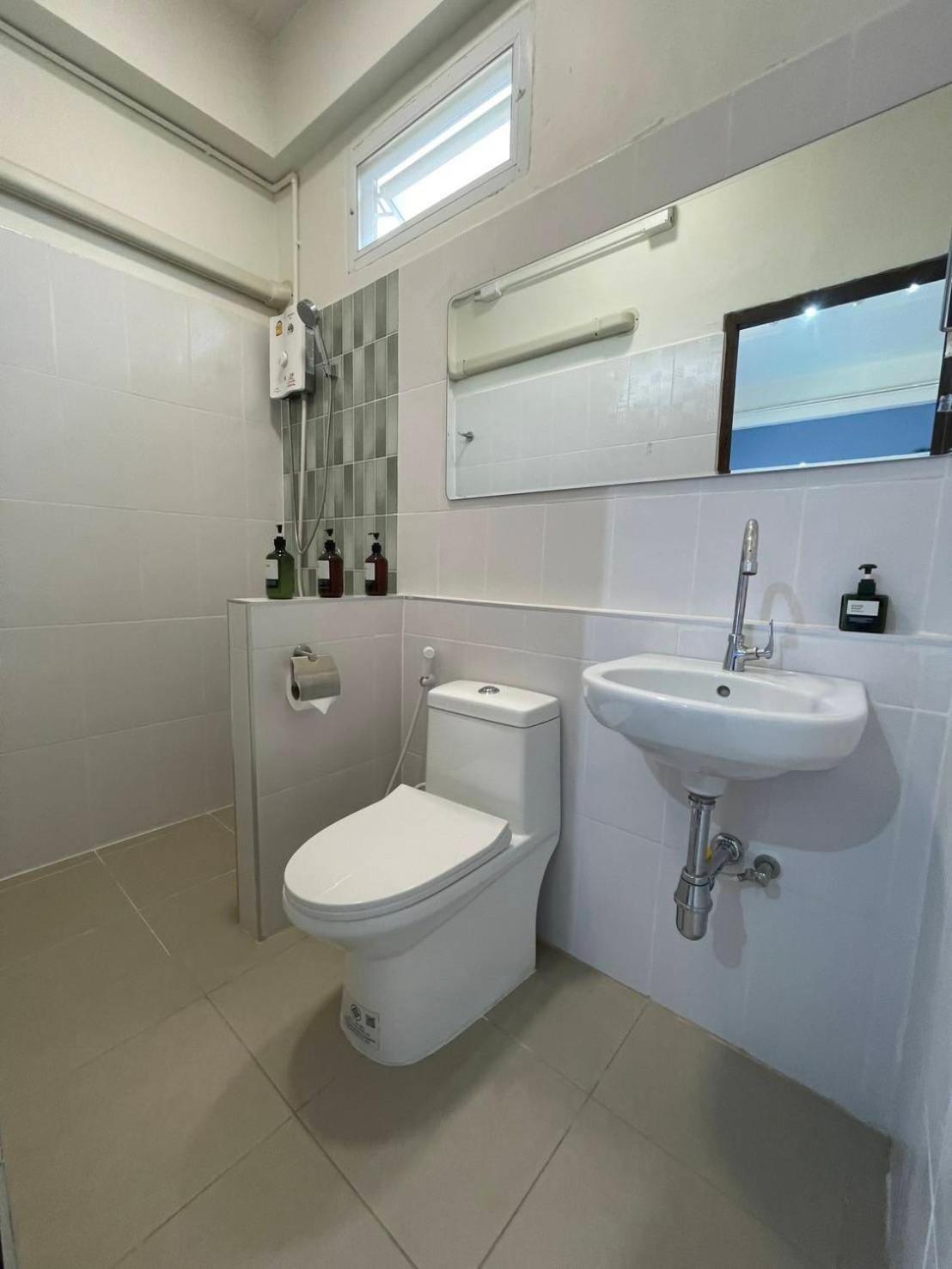 Self Check-in By Baiput Hometel Apartment *